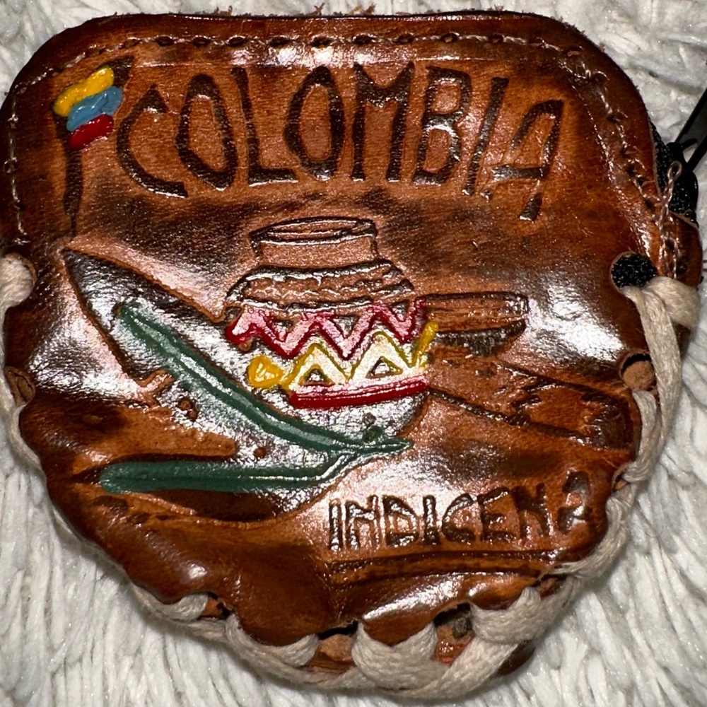 Small vintage handmade leather coin purse from Colombia
